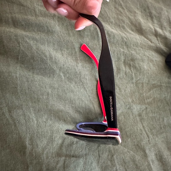 Dolce & Gabbana Polarized Sunglasses - Picture 4 of 8